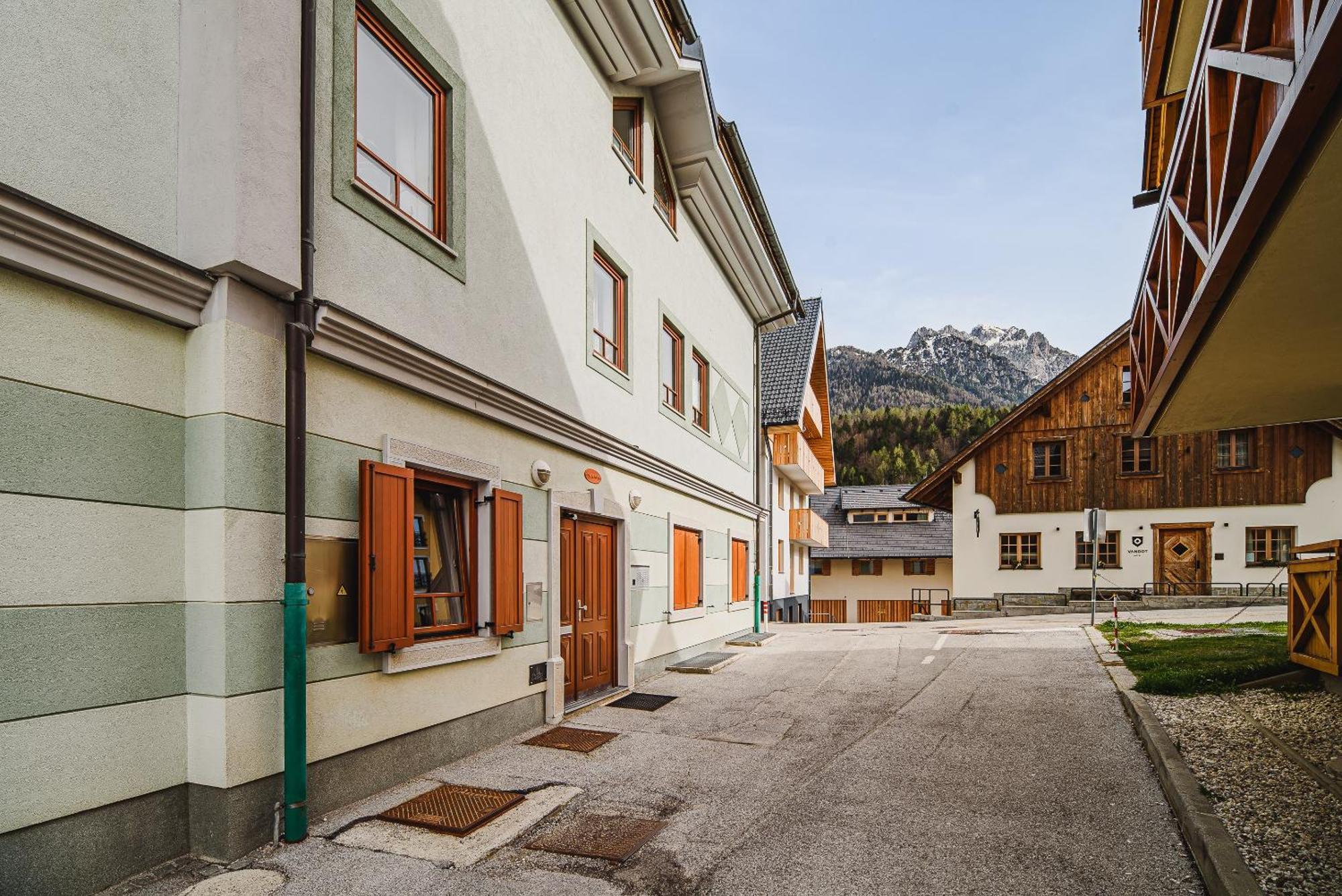 Apartments Slavec With Free Onsite Parking Kranjska Gora Exterior foto